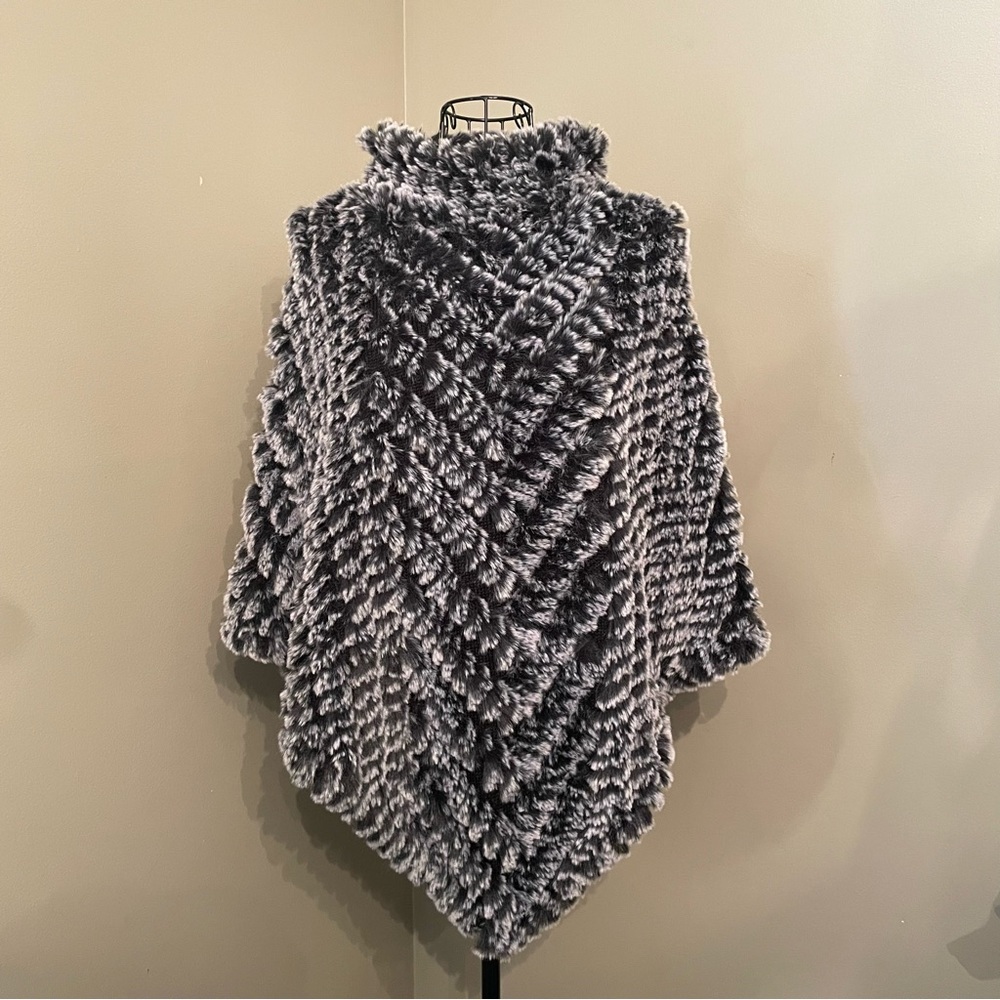 J. MCLAUGHLIN Faux Fur Poncho